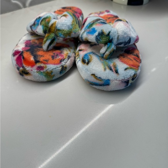 Vera Bradley Flower Plush Slippers - Picture 6 of 6